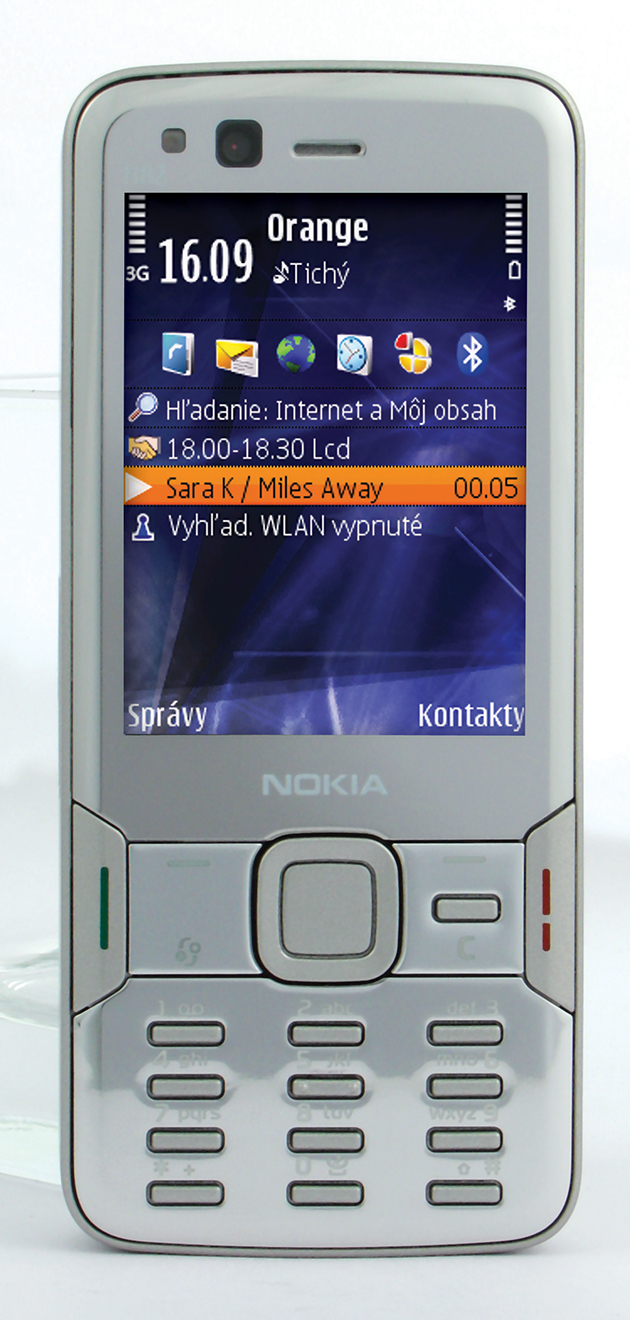 NOKIA N82